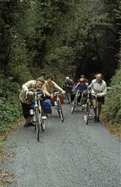 Climbing the steep hill to Curtisknowle