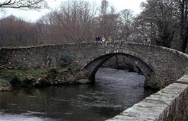 Mike Ward, Frances and Colin on Topsham Bridge