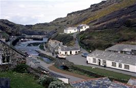 Boscastle, with the youth hostel near the harbour