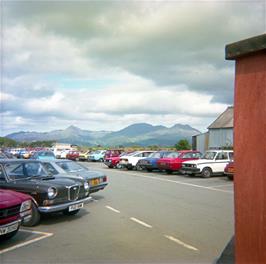 View back to Yr Arduu and the Pass of Aberglaslyn from the supermarket car park near the harbour in Porthmadog (Photo: Kevin Presland)