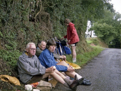 Lunch at Brithem Bottom, Ash Thomas. Frank: 'You can’t even eat your dinner in peace!'
