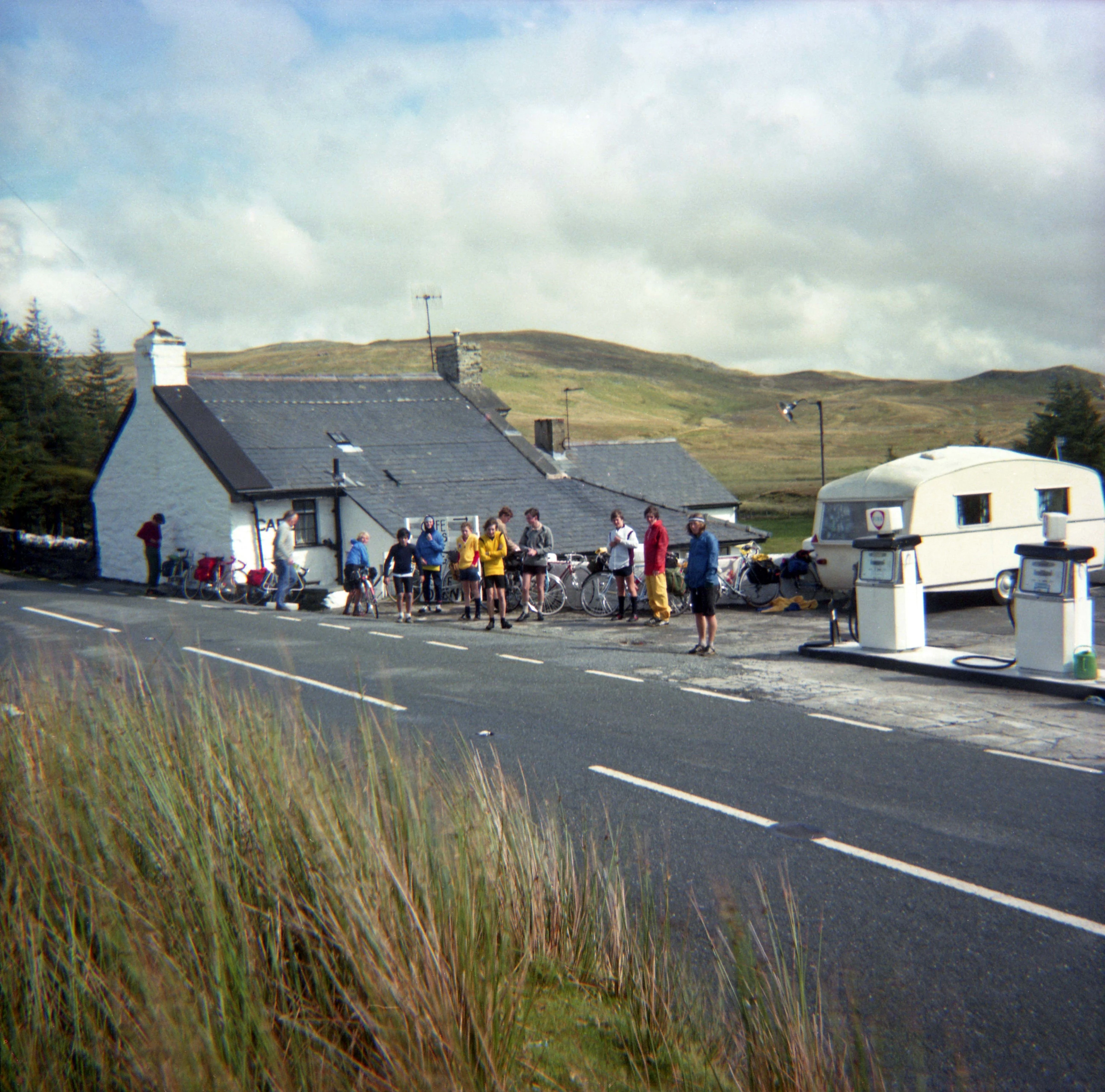 Leaving the café at Pont yr Afon-Gam (Photo: Kevin Presland)